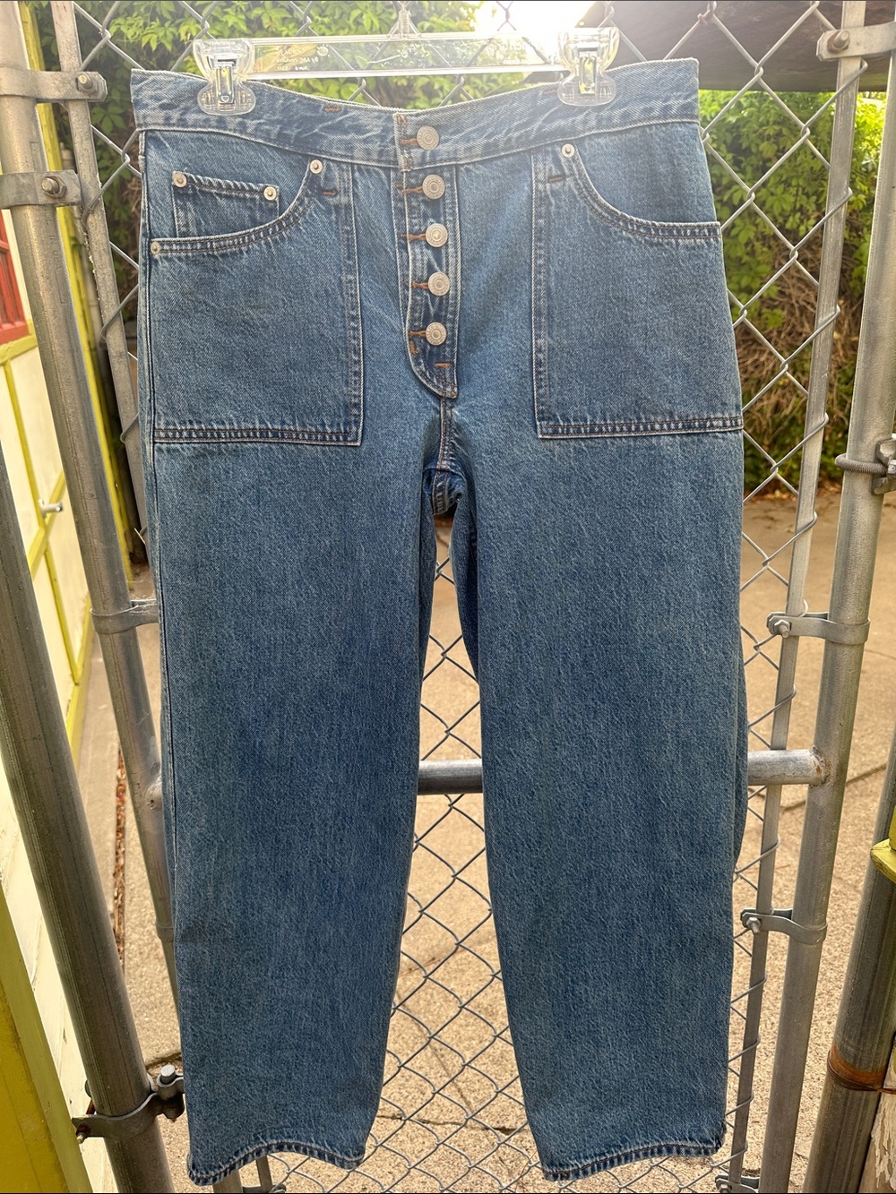 Levi's Women’s Two-Tone Blue Back-Pocket Relaxed Jeans